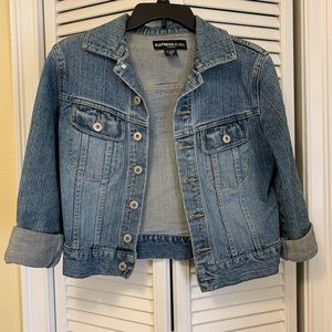 Cropped denim jacket